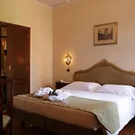 Accademia - Maravege 3* ונציה