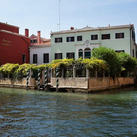 Hotel Accademia - Maravege 3*