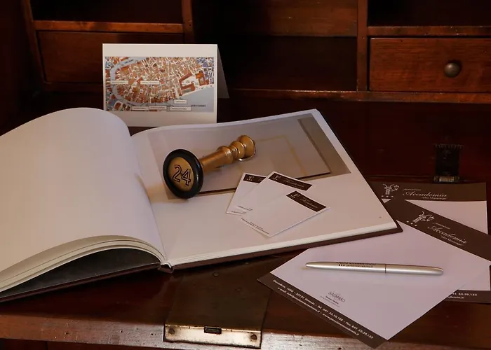 佩西恩那阿卡德米亚玛拉维吉别墅酒店