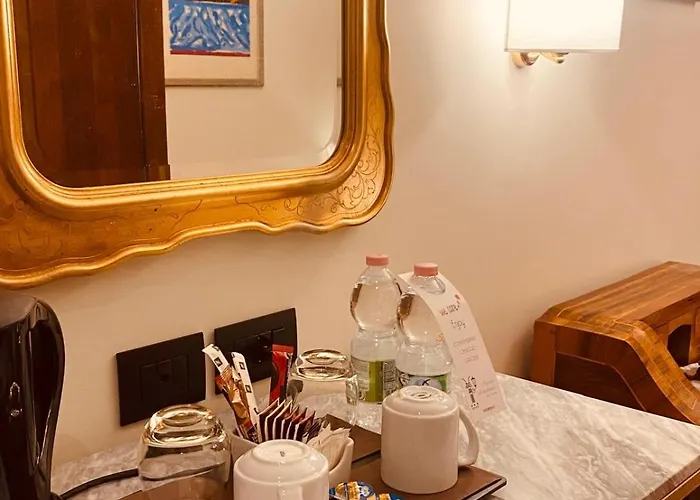 Accademia - Maravege Hotel 3*