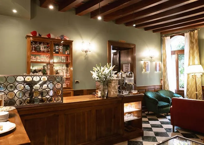 Accademia - Maravege Hotel