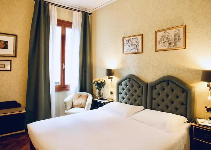 Accademia - Maravege 3*