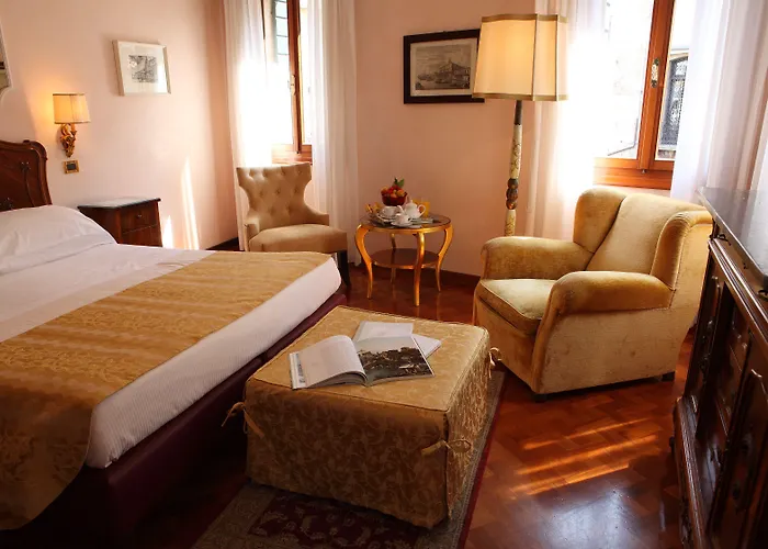 Hotel Accademia - Maravege Venezia