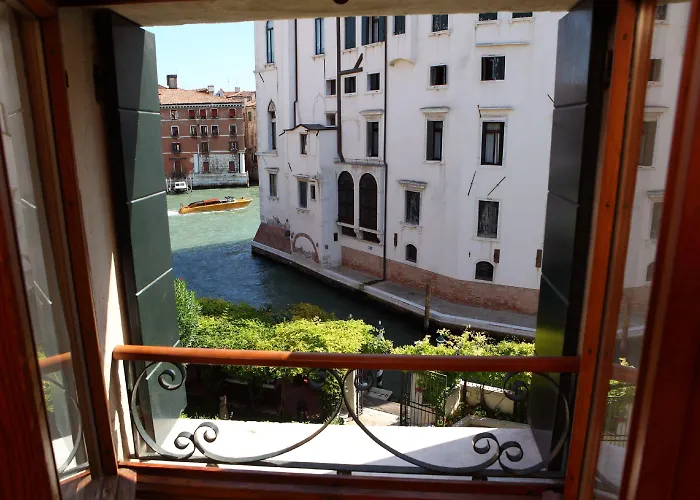 Hotel Accademia - Maravege 3*