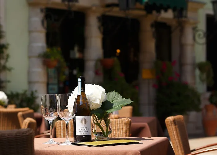 Accademia - Maravege Hotel