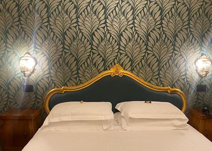 ホテル ペンシオン アカデミア マラヴェージェ