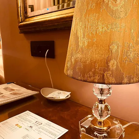 Accademia - Maravege 3* Venezia